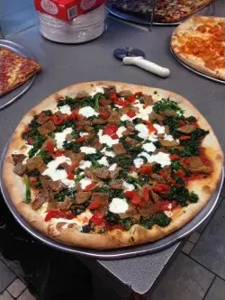 Gio's Pizza full dinner