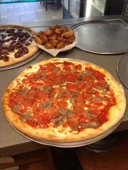 Gio's Pizza East Islip